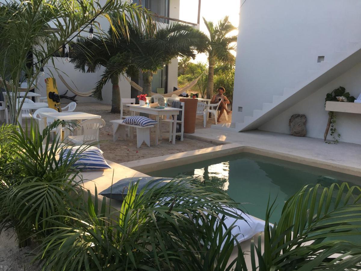 Lunarena Barefoot Hotel El Cuyo Luaran gambar